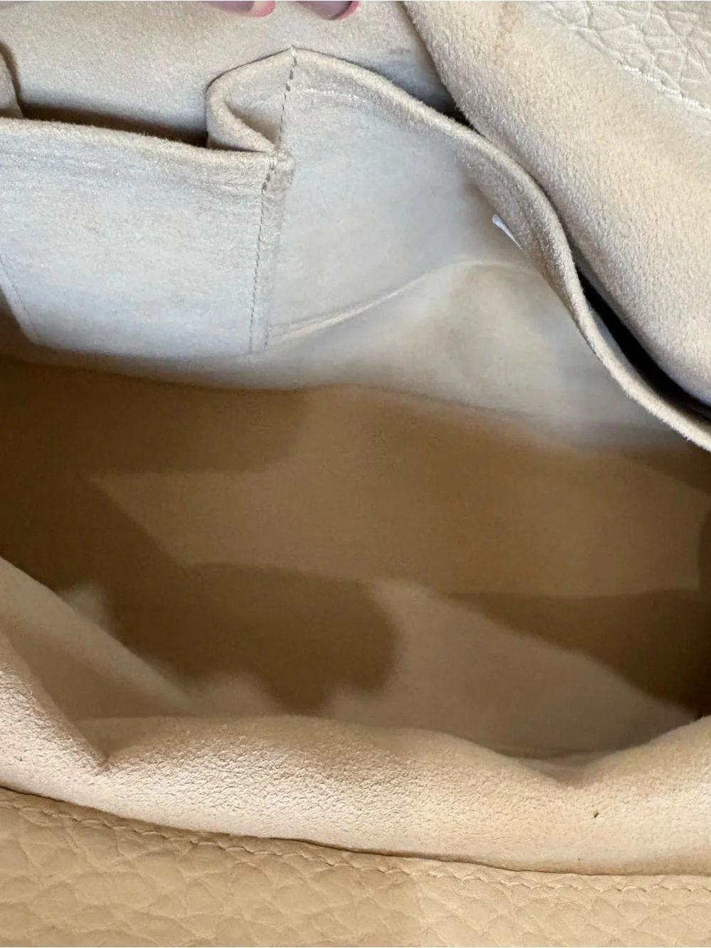 Louis Vuitton mini Lin trapeze GM bag in light pink monogram fabric - Picture 12 of 15